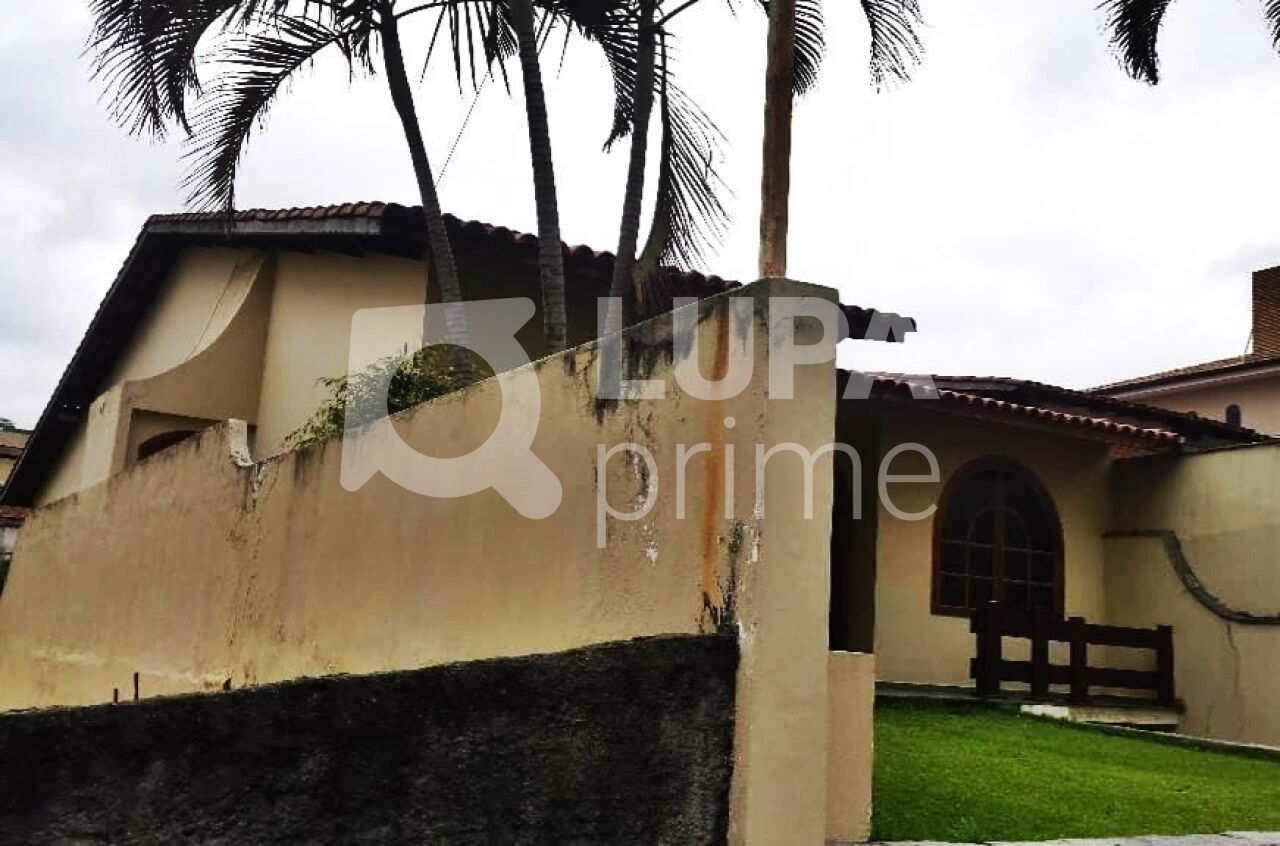 Casa à venda com 4 quartos, 450m² - Foto 20