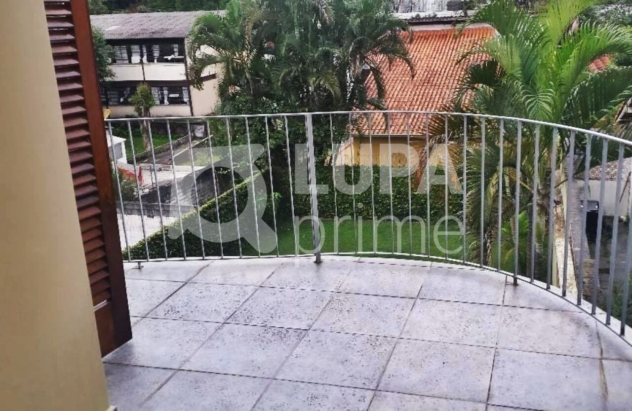 Casa à venda com 4 quartos, 450m² - Foto 16