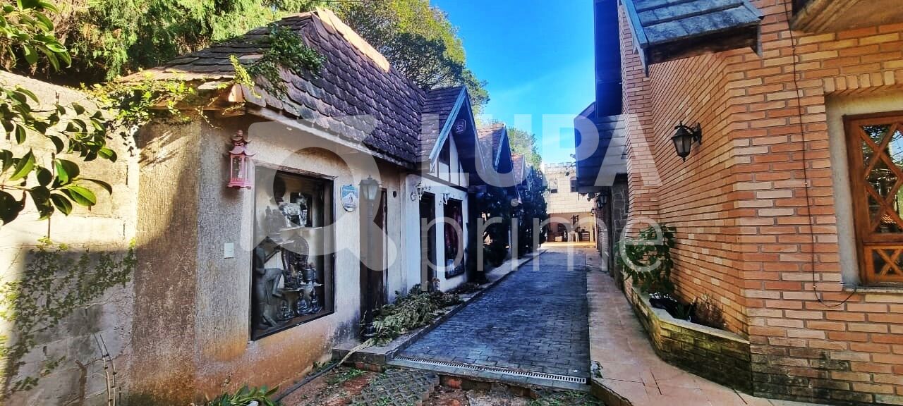 Casa à venda com 5 quartos, 432m² - Foto 35
