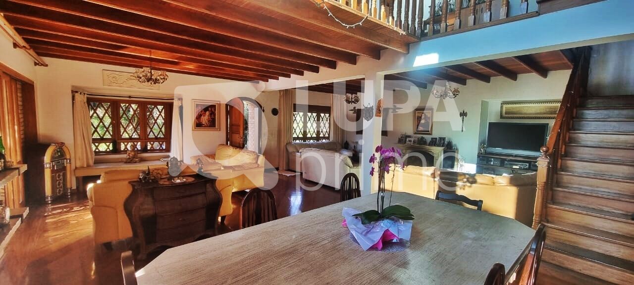 Casa à venda com 5 quartos, 432m² - Foto 4