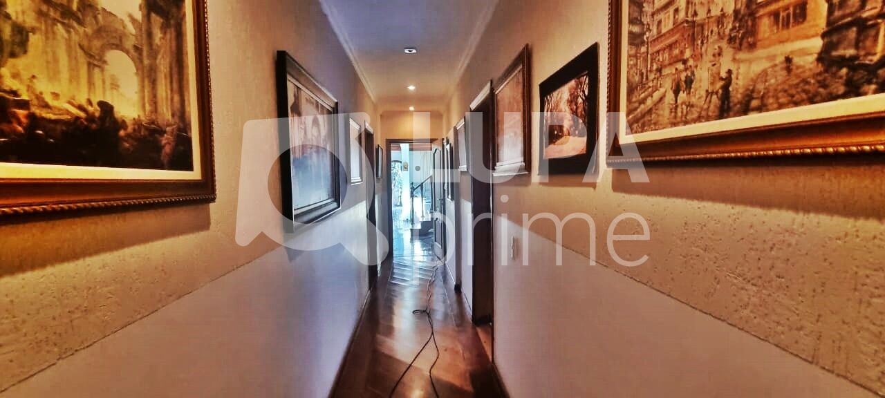 Casa à venda com 5 quartos, 432m² - Foto 8