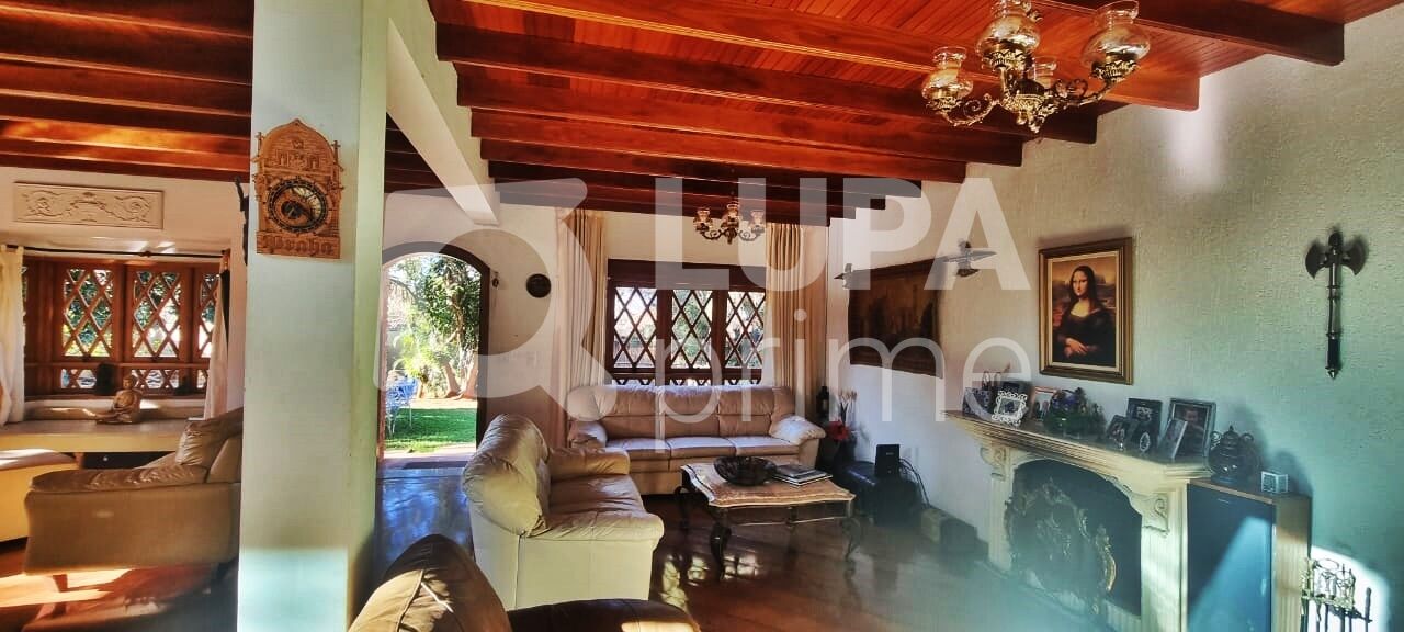 Casa à venda com 5 quartos, 432m² - Foto 2