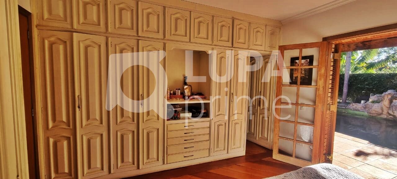Casa à venda com 5 quartos, 432m² - Foto 10