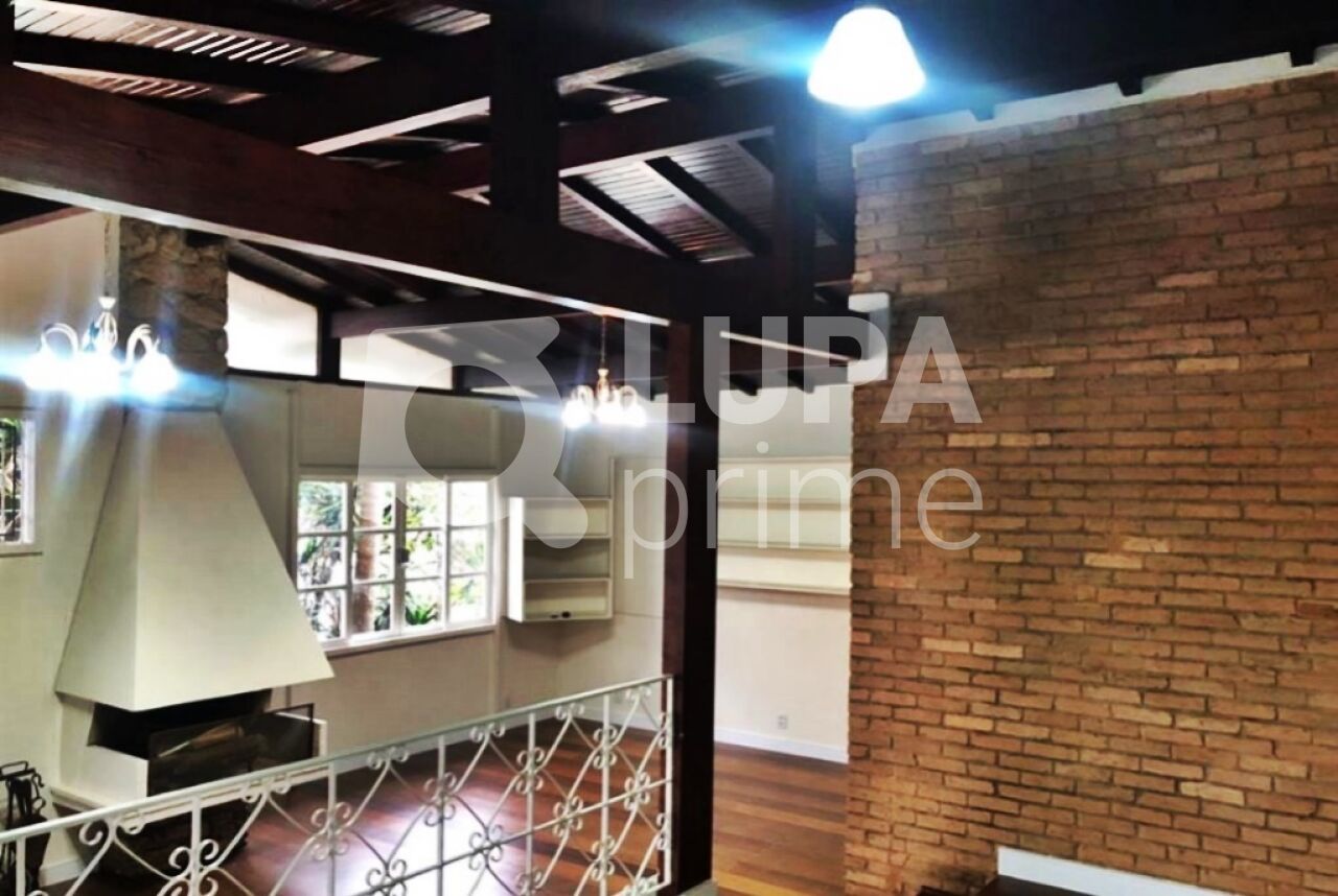 sobrado-venda-sao-paulo-tremembe-5dormitorios-1suite-2vagas-193m2-LM28459