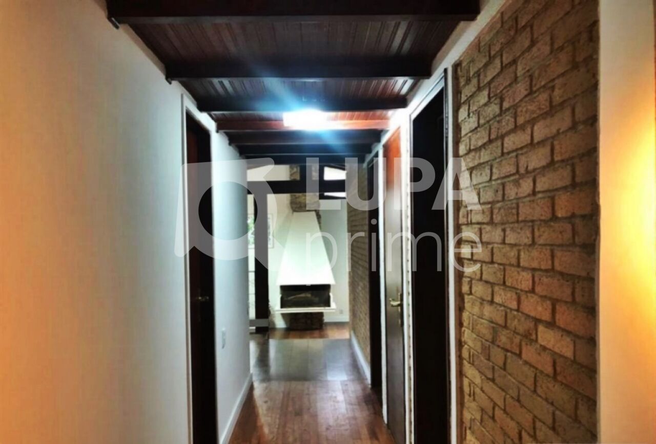 sobrado-venda-sao-paulo-tremembe-5dormitorios-1suite-2vagas-193m2-LM28459