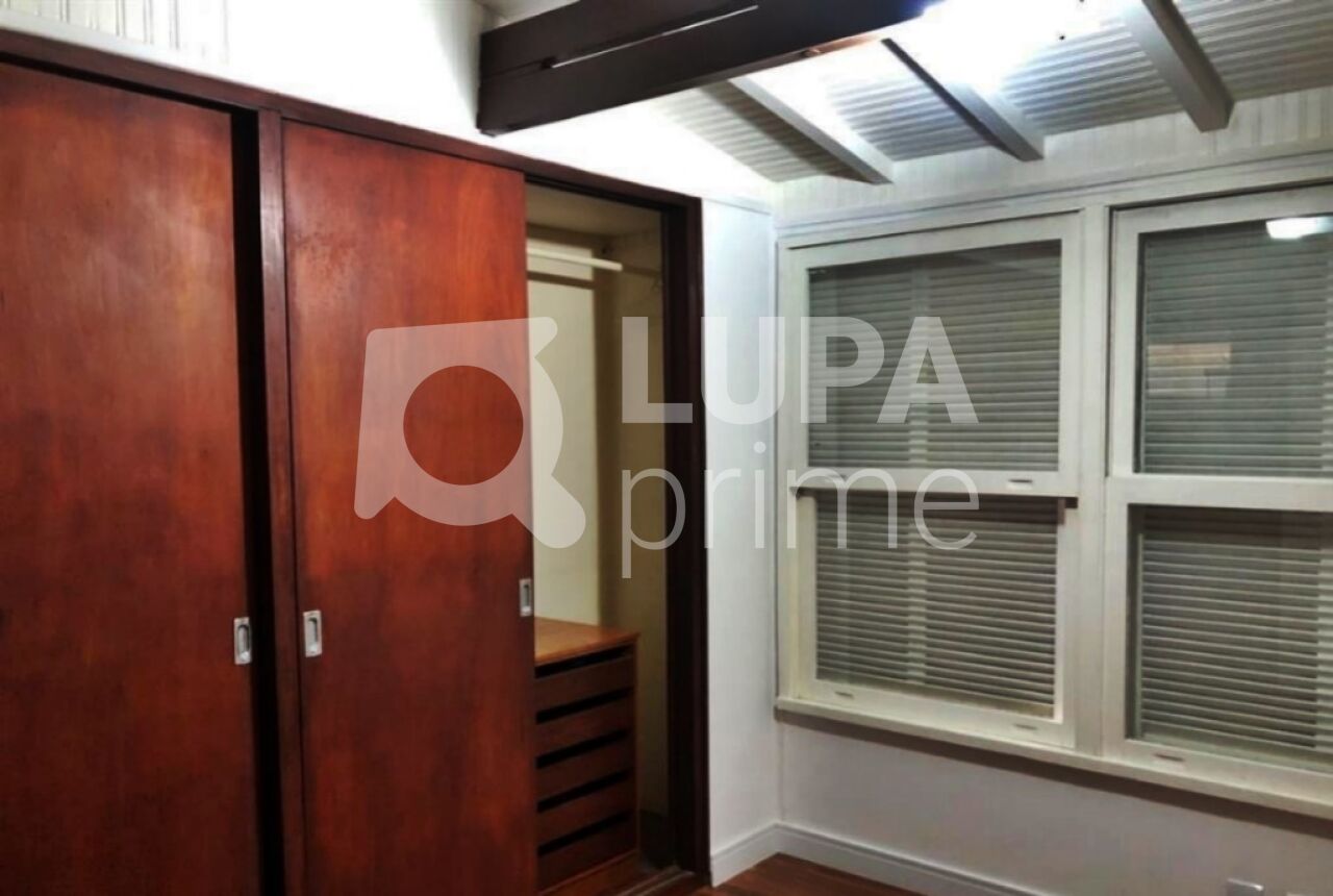 sobrado-venda-sao-paulo-tremembe-5dormitorios-1suite-2vagas-193m2-LM28459