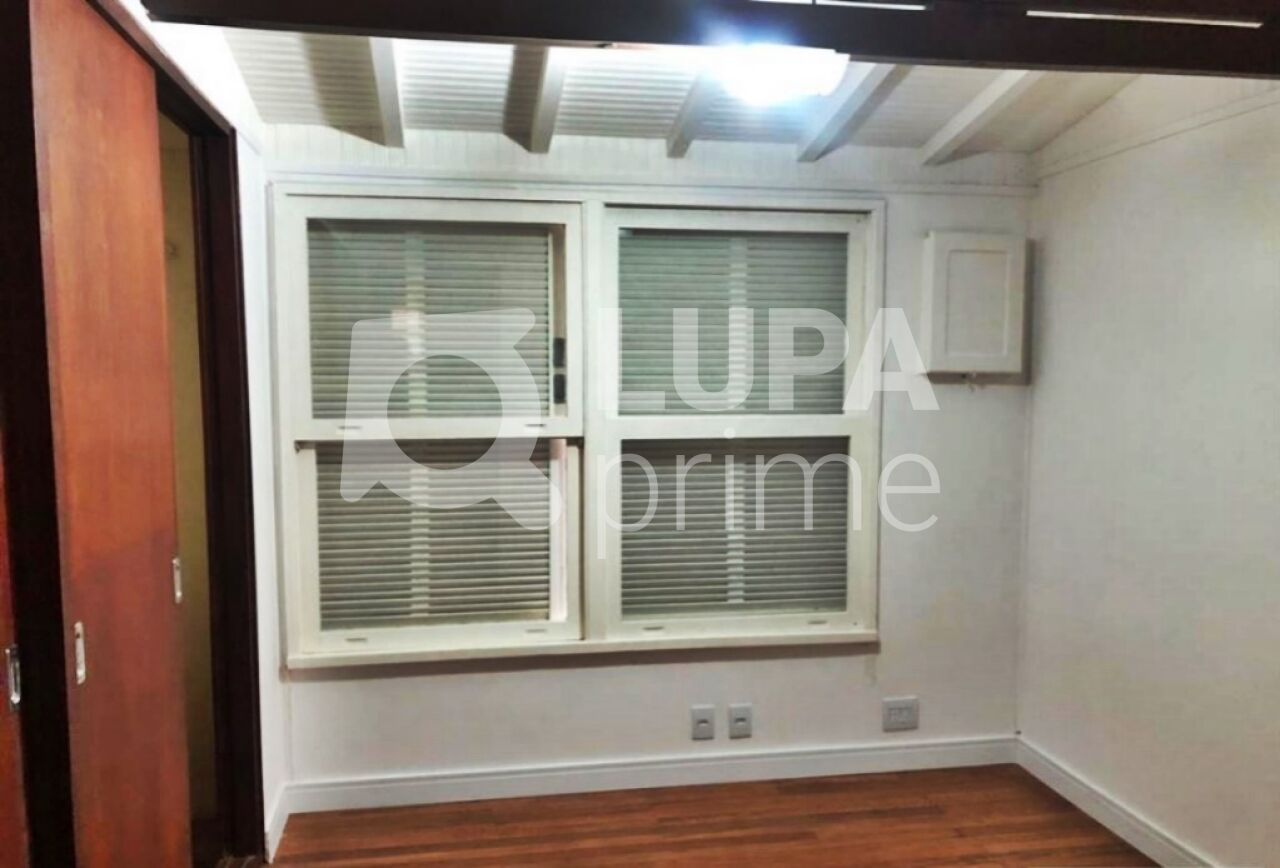 sobrado-venda-sao-paulo-tremembe-5dormitorios-1suite-2vagas-193m2-LM28459