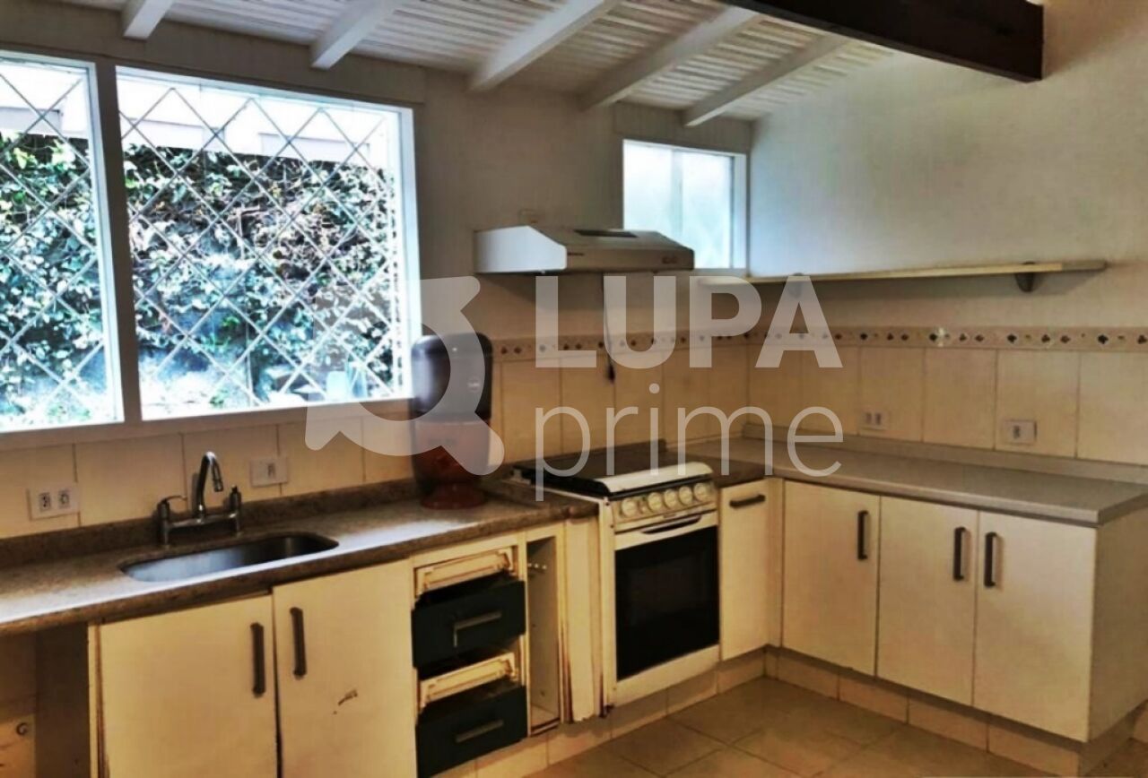 sobrado-venda-sao-paulo-tremembe-5dormitorios-1suite-2vagas-193m2-LM28459