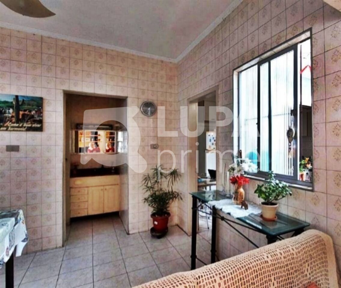 sobrado-venda-sao-paulo-tatuape-2dormitorios-1suite-1vaga-50m2-LM28486