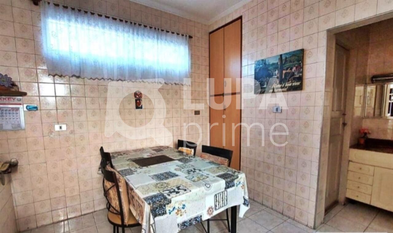 sobrado-venda-sao-paulo-tatuape-2dormitorios-1suite-1vaga-50m2-LM28486