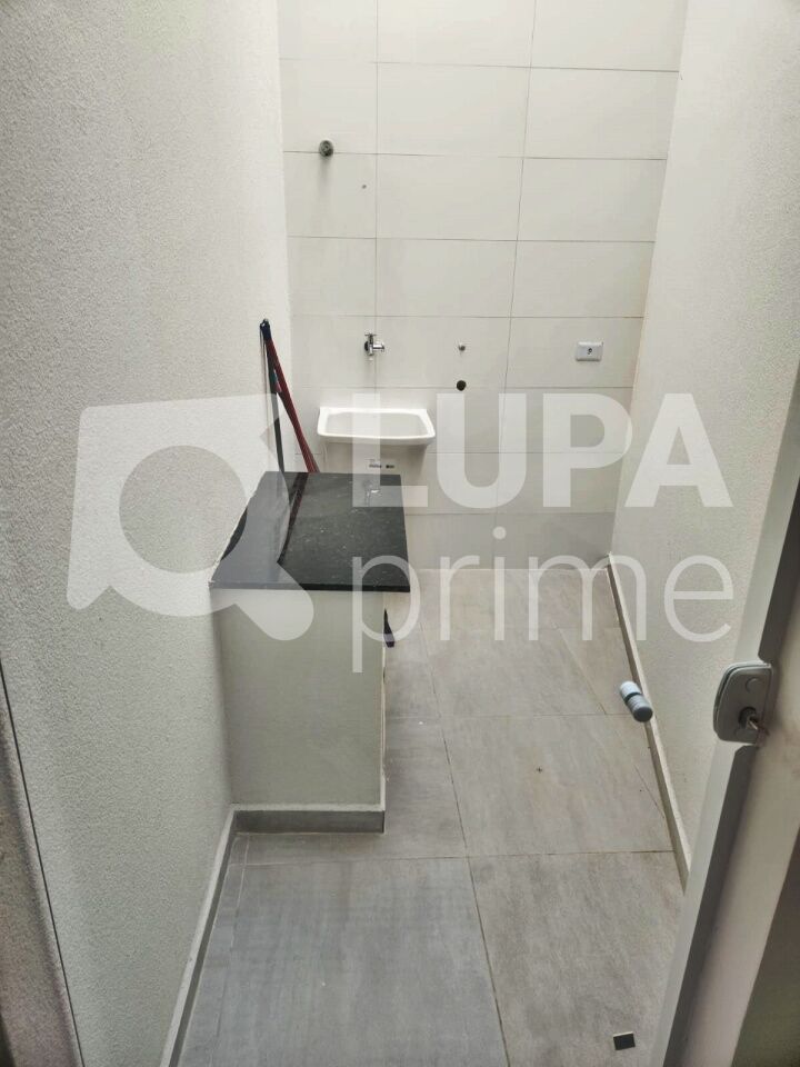 sobrado-venda-sao-paulo-vila-constanca-2dormitorios-2suites-2vagas-75m2-LM28514