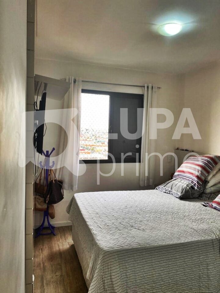 Apartamento à venda com 3 quartos, 77m² - Foto 2