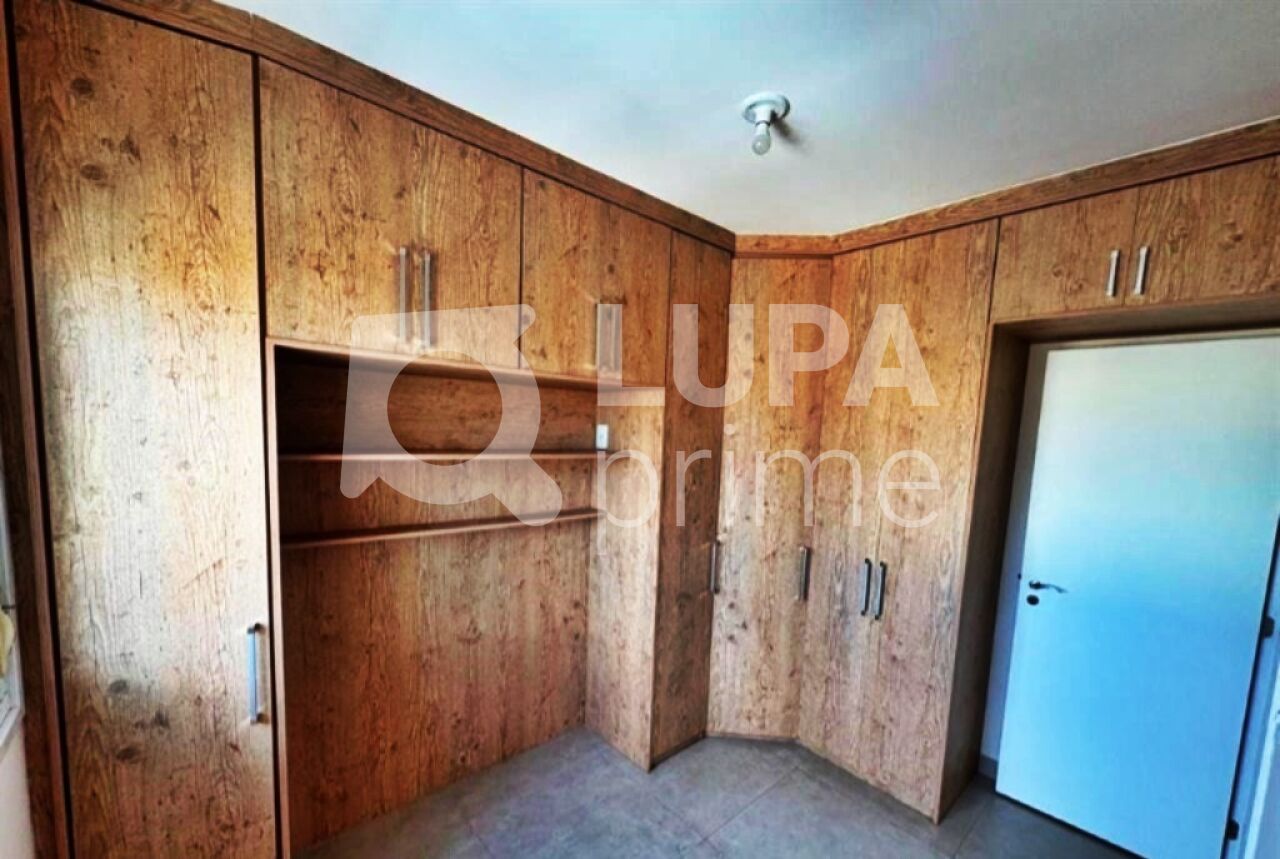 Apartamento à venda com 2 quartos, 57m² - Foto 3