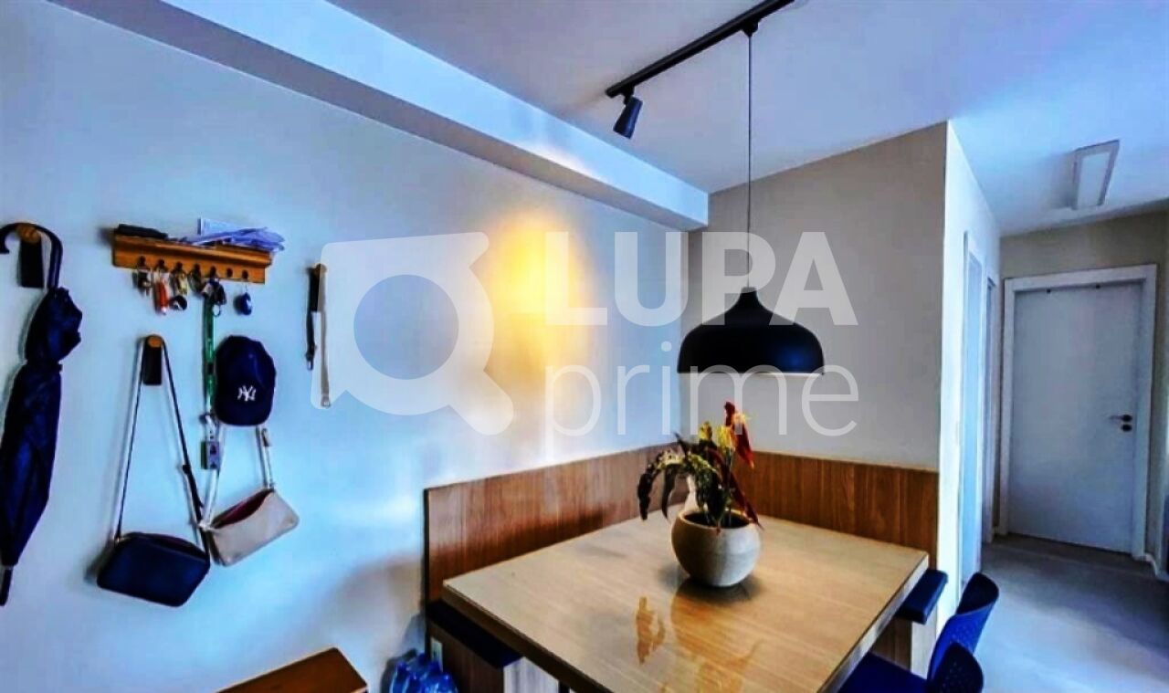 Apartamento à venda com 2 quartos, 69m² - Foto 4