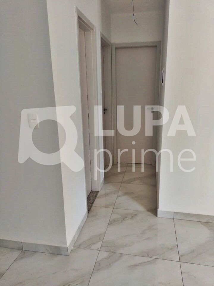 Apartamento para alugar com 2 quartos, 45m² - Foto 2