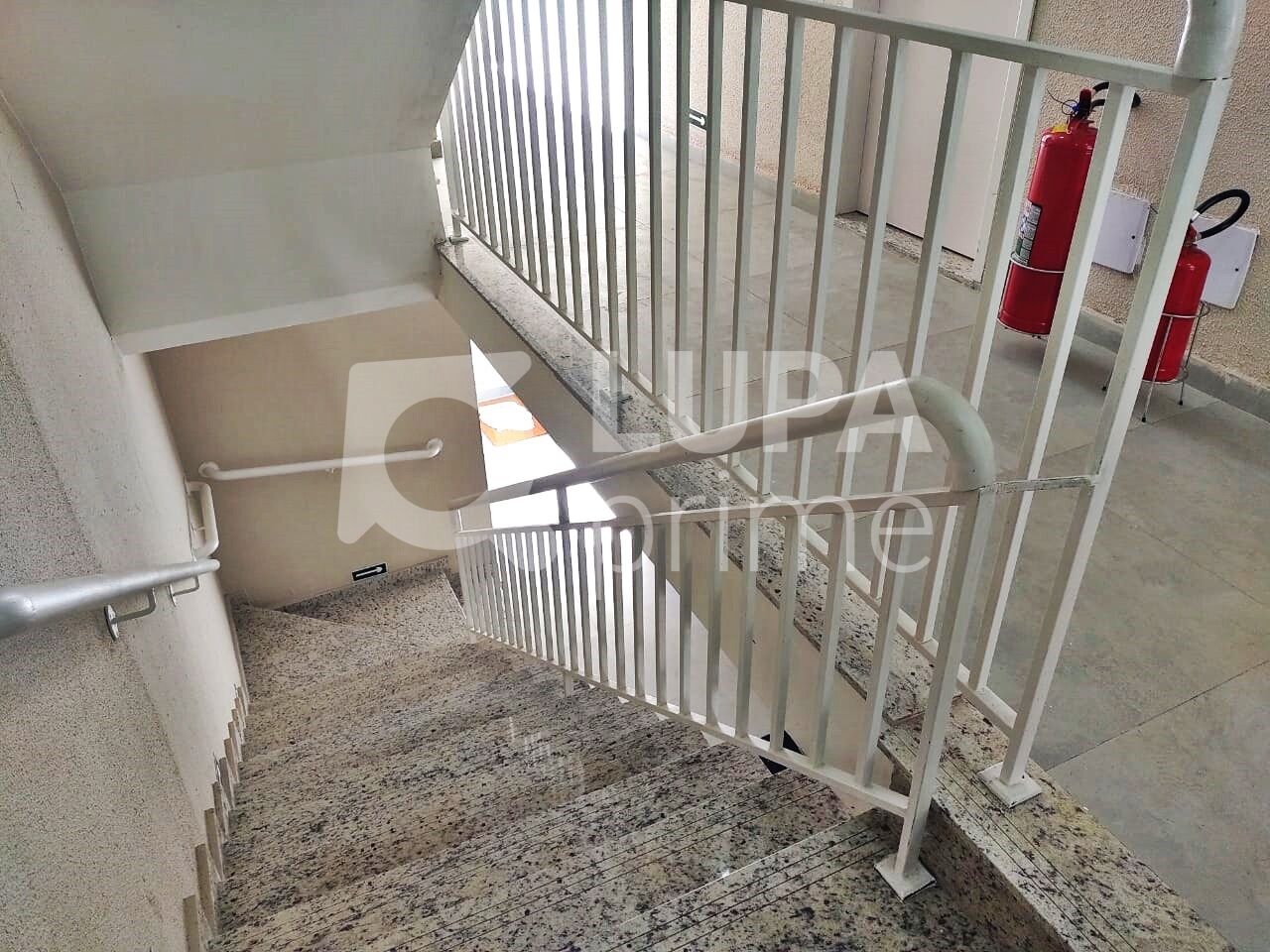 Apartamento para alugar com 2 quartos, 45m² - Foto 9