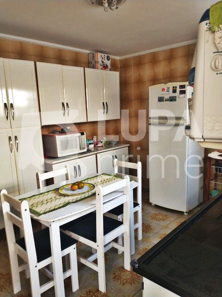 Casa à venda com 3 quartos, 121m² - Foto 10