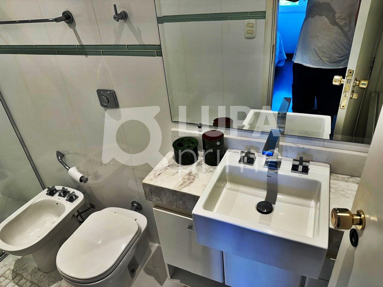 Apartamento para alugar com 3 quartos, 95m² - Foto 9