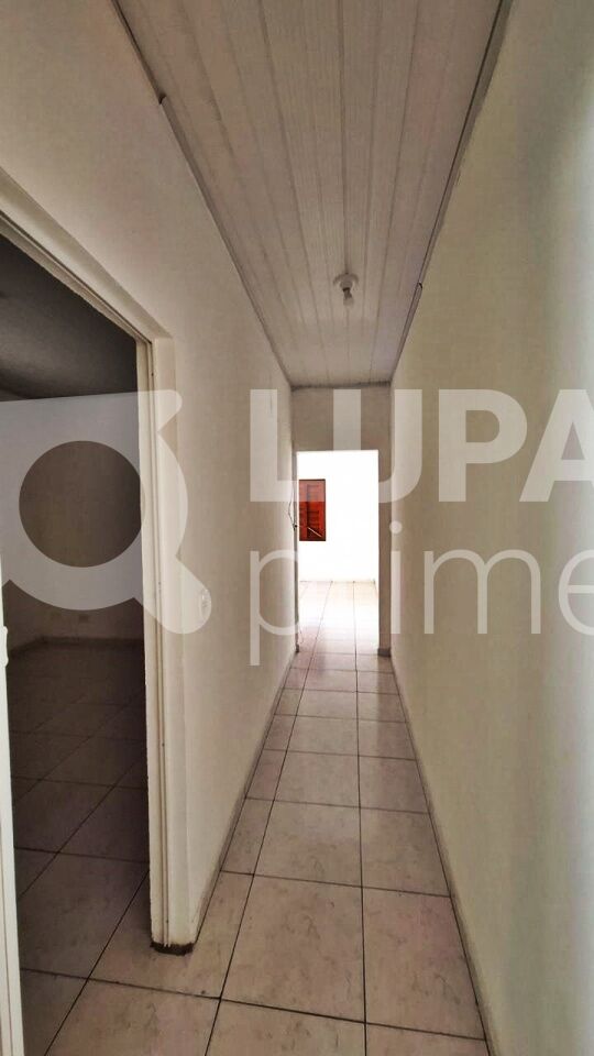 Casa para alugar com 5 quartos, 110m² - Foto 3