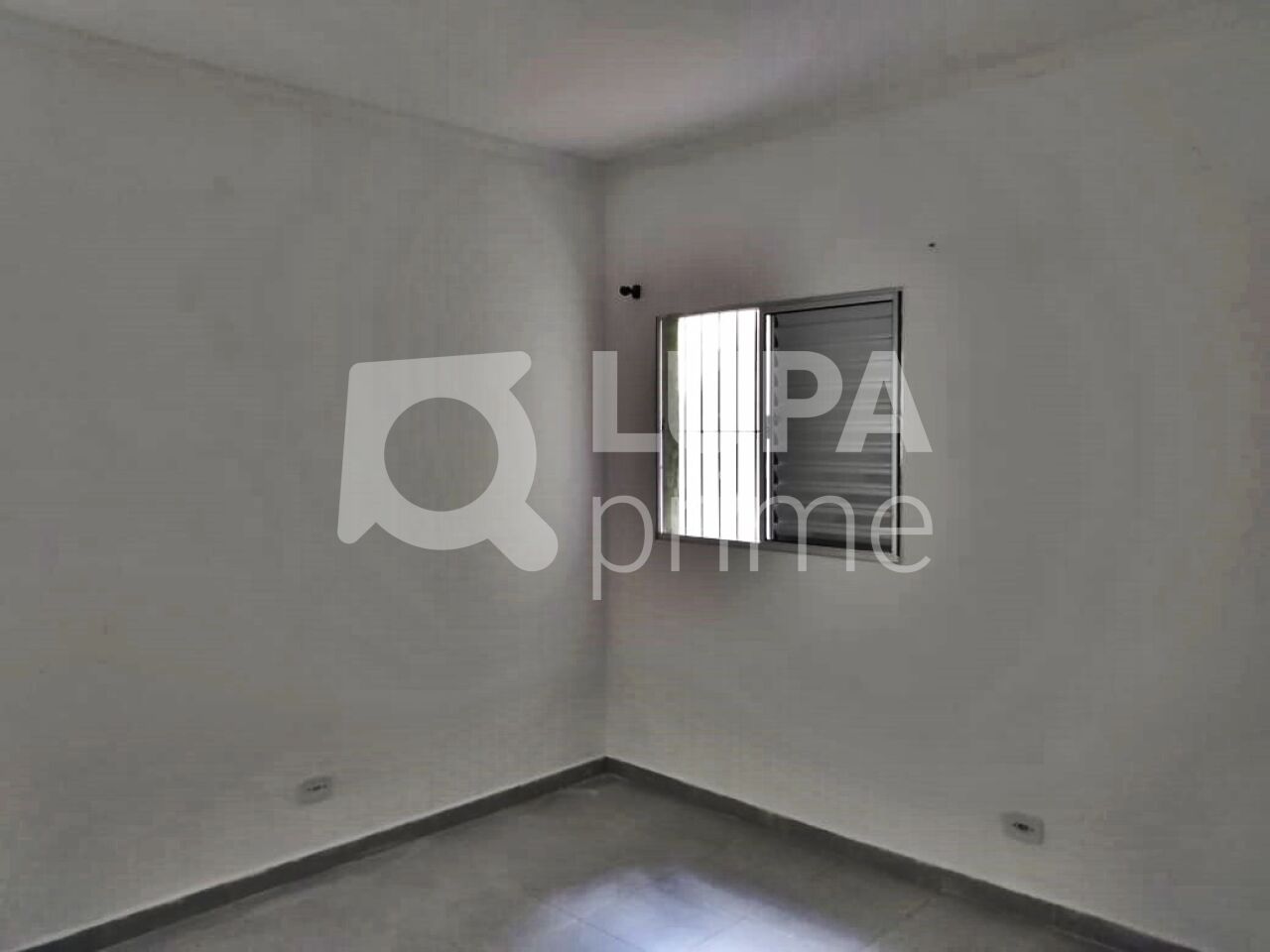 Casa para alugar com 1 quarto, 35m² - Foto 2