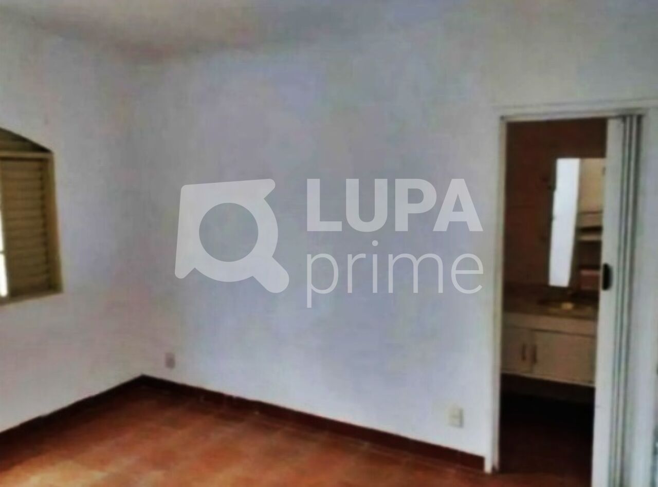 sobrado-venda-sao-paulo-bortolandia-3dormitorios-2vagas-150m2-LM28756