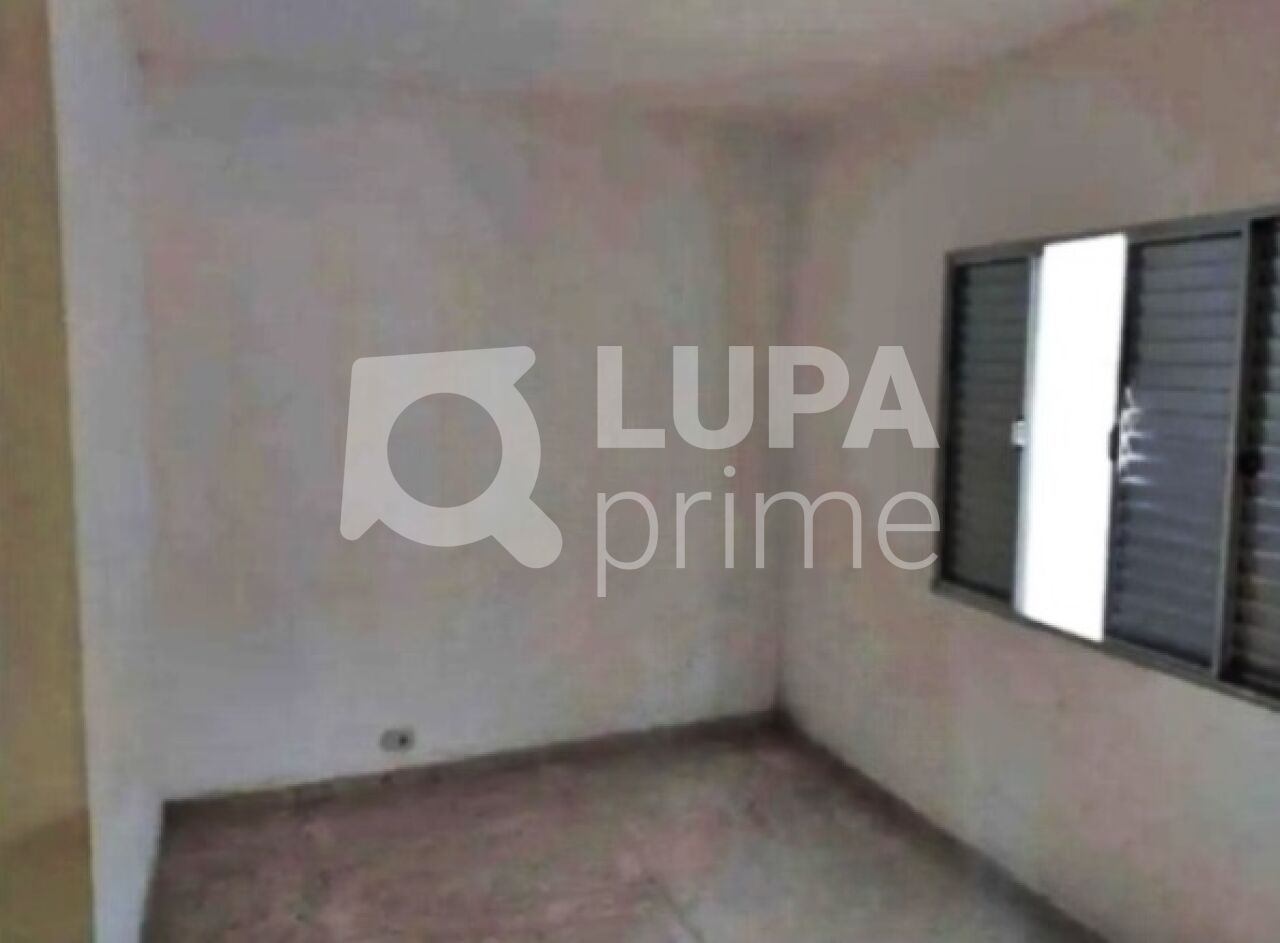 sobrado-venda-sao-paulo-bortolandia-3dormitorios-2vagas-150m2-LM28756