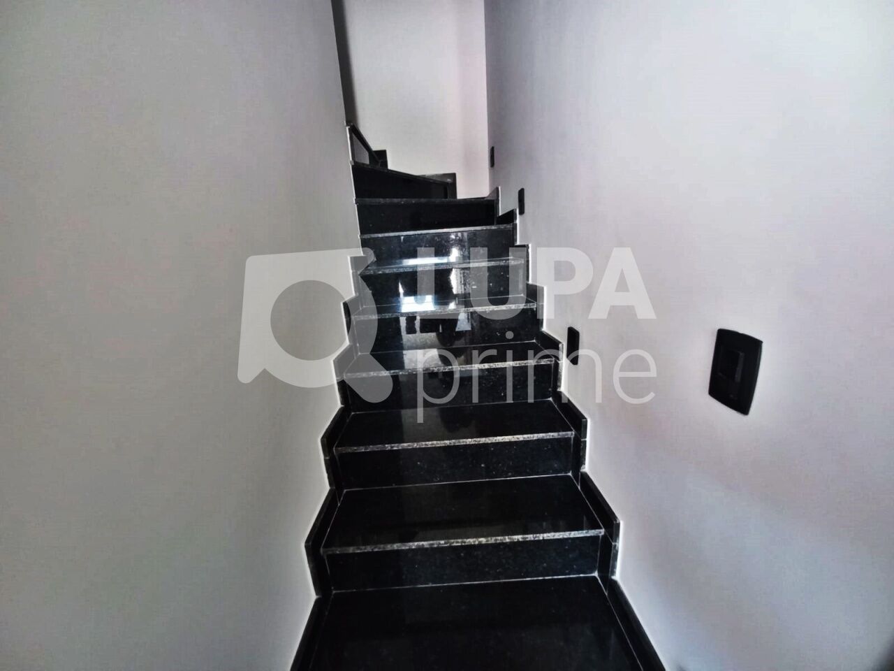 sobrado-venda-sao-paulo-parada-inglesa-3dormitorios-2suites-2vagas-130m2-LM28840