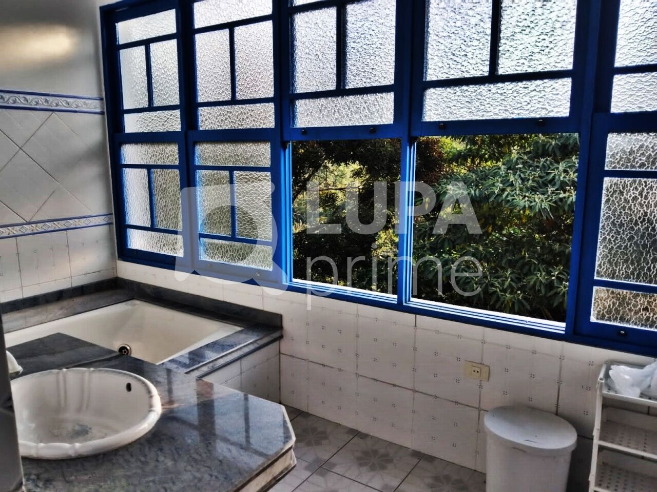 Casa à venda com 3 quartos, 250m² - Foto 5