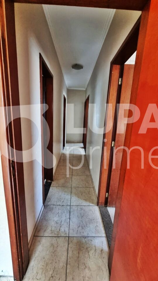 Casa, 3 quartos, 250 m² - Foto 2