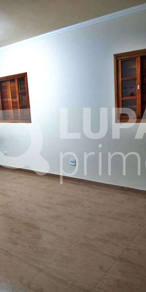 sobrado-venda-guarulhos-parque-continental-i-4dormitorios-2suites-2vagas-180m2-LM28970