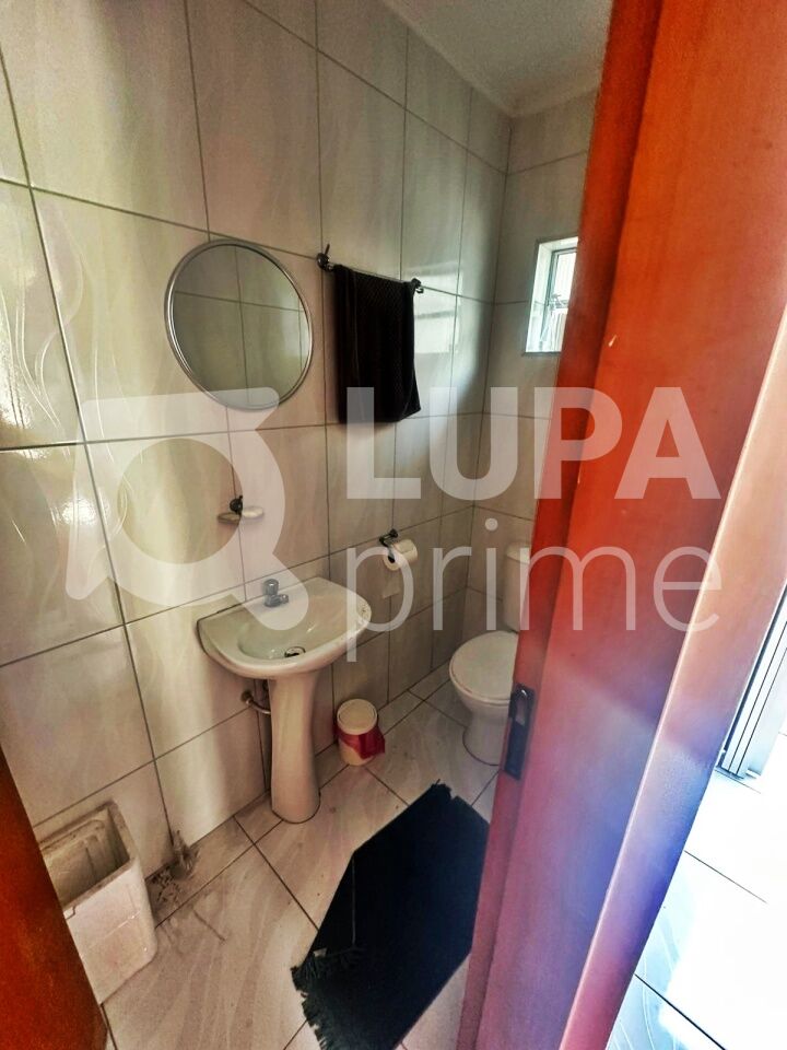 casa-terrea-venda-sao-paulo-jardim-guanca-2dormitorios-2suites-3vagas-120m2-LM28973