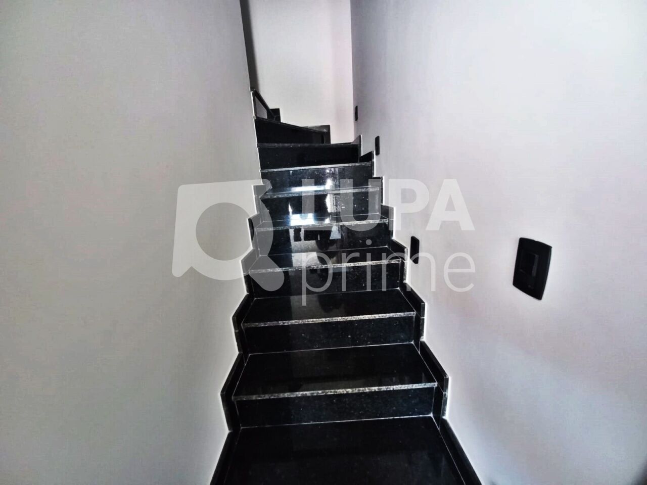 sobrado-venda-sao-paulo-parada-inglesa-3dormitorios-1suite-2vagas-125m2-LM28980