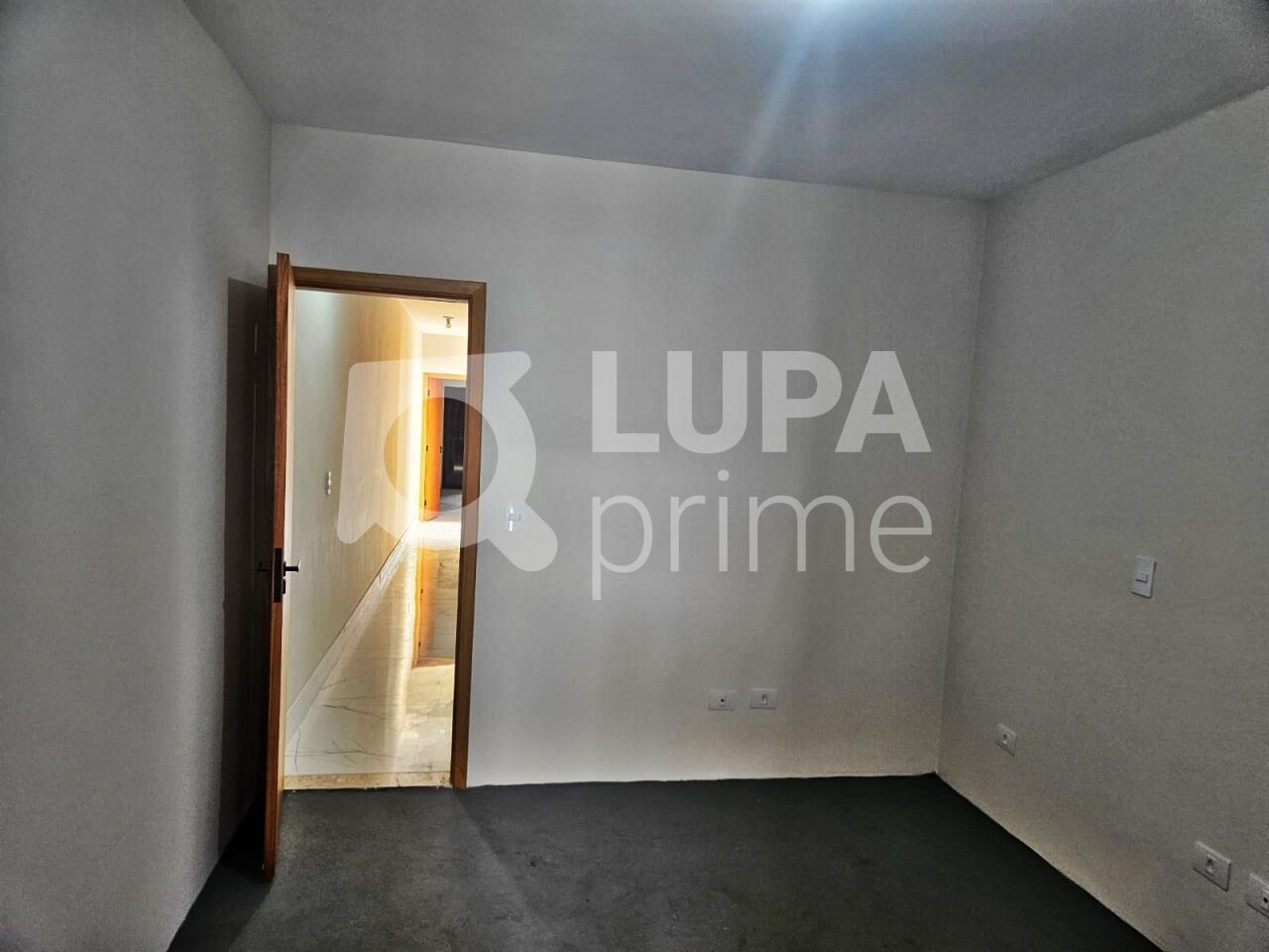 sobrado-venda-sao-paulo-vila-guilherme-3dormitorios-3suites-2vagas-108m2-LM29039