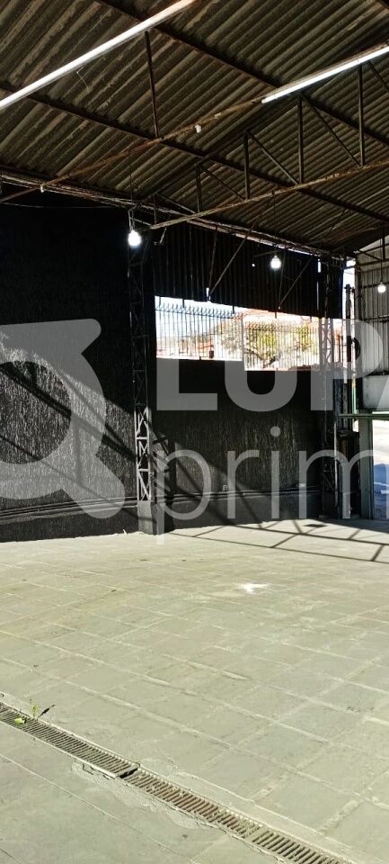 Loja-Salão, 250 m² - Foto 2