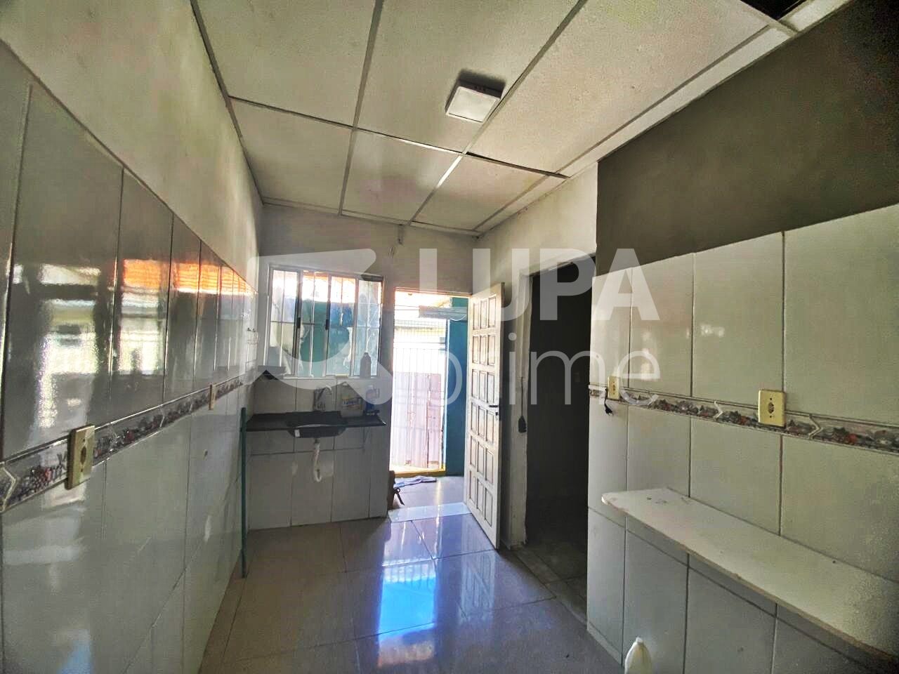 Casa, 1 quarto, 30 m² - Foto 2