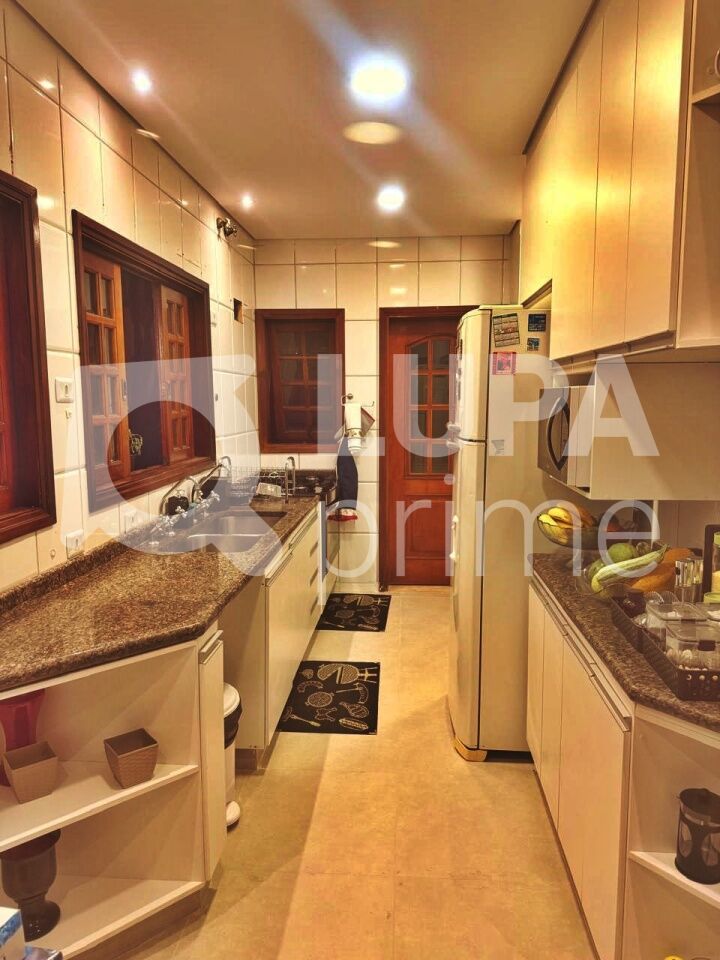 sobrado-venda-sao-paulo-jardim-guapira-4dormitorios-2suites-6vagas-300m2-LM29220