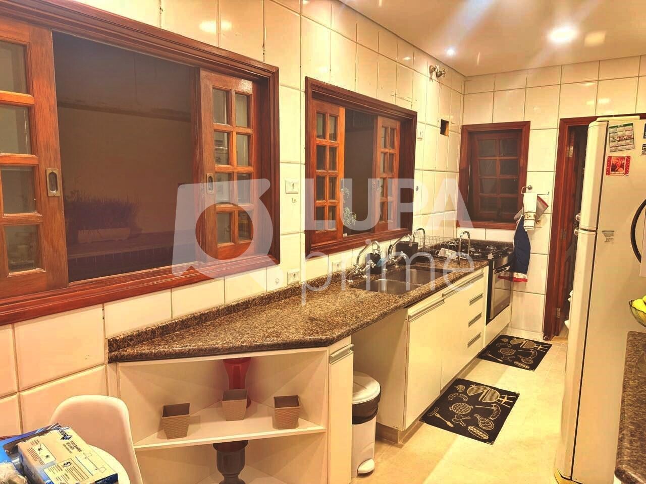 sobrado-venda-sao-paulo-jardim-guapira-4dormitorios-2suites-6vagas-300m2-LM29220