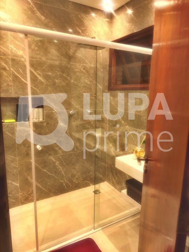 sobrado-venda-sao-paulo-jardim-guapira-4dormitorios-2suites-6vagas-300m2-LM29220