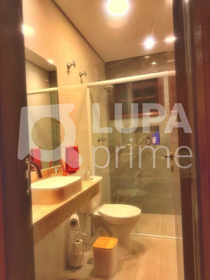 sobrado-venda-sao-paulo-jardim-guapira-4dormitorios-2suites-6vagas-300m2-LM29220