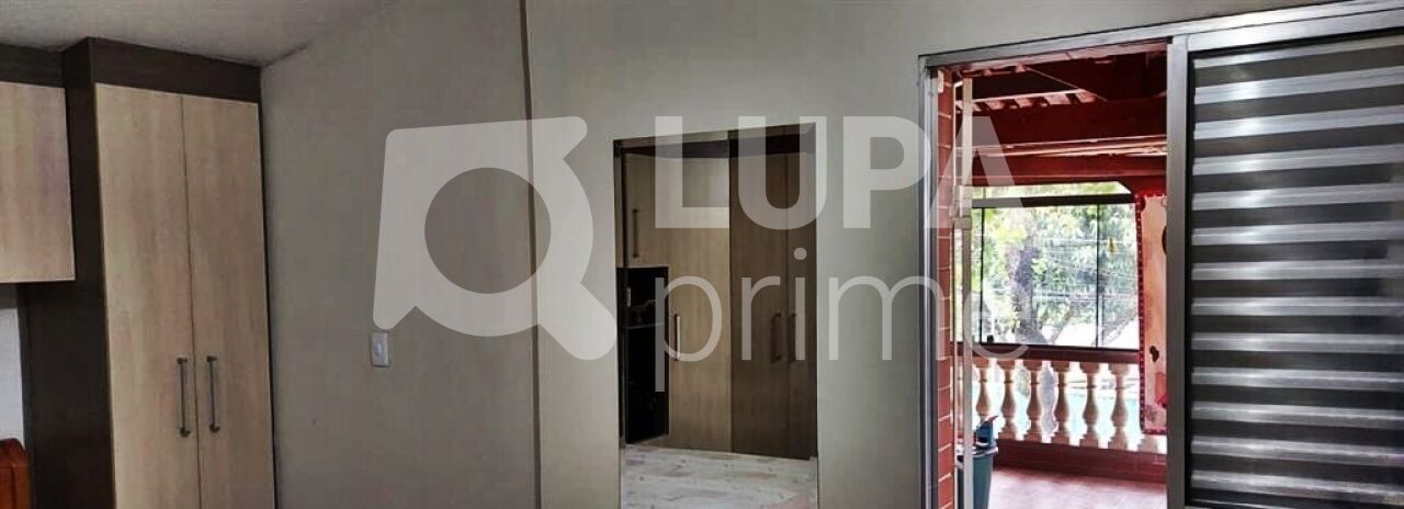 Casa, 2 quartos, 137 m² - Foto 1