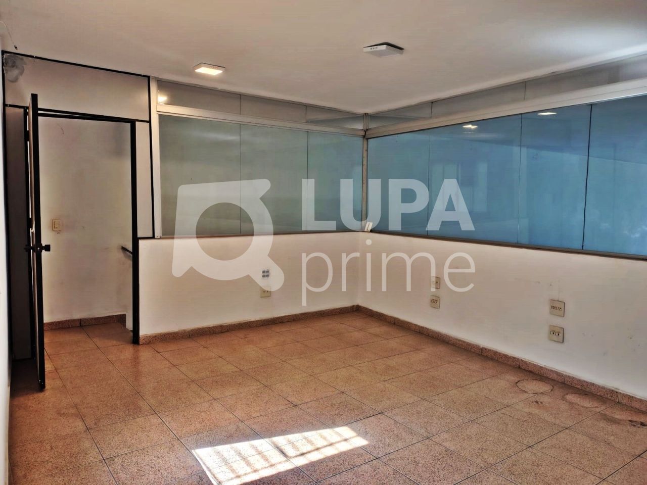 Depósito-Galpão, 184 m² - Foto 2
