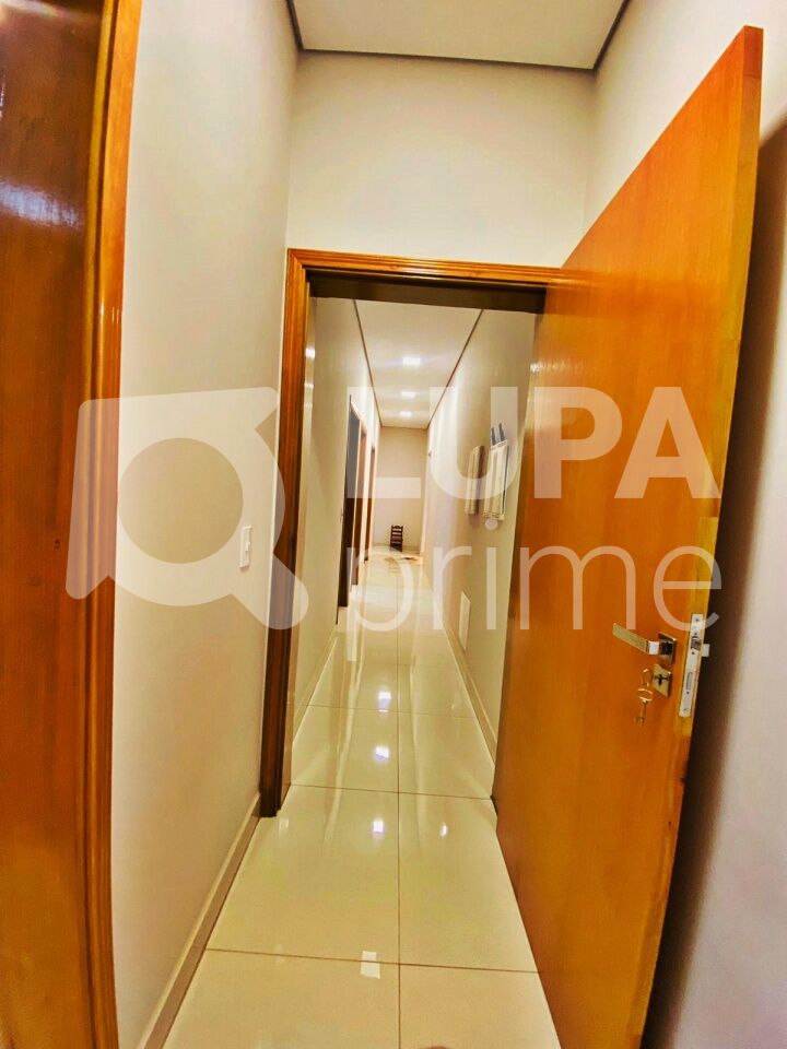 Casa, 3 quartos, 200 m² - Foto 3