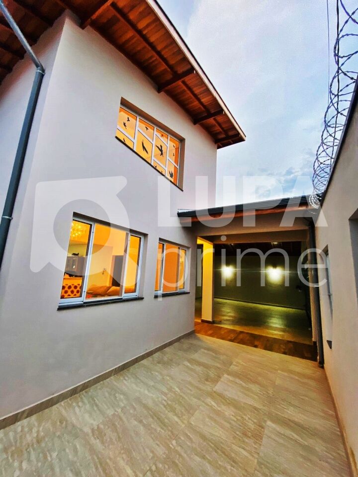 Casa, 3 quartos, 200 m² - Foto 15