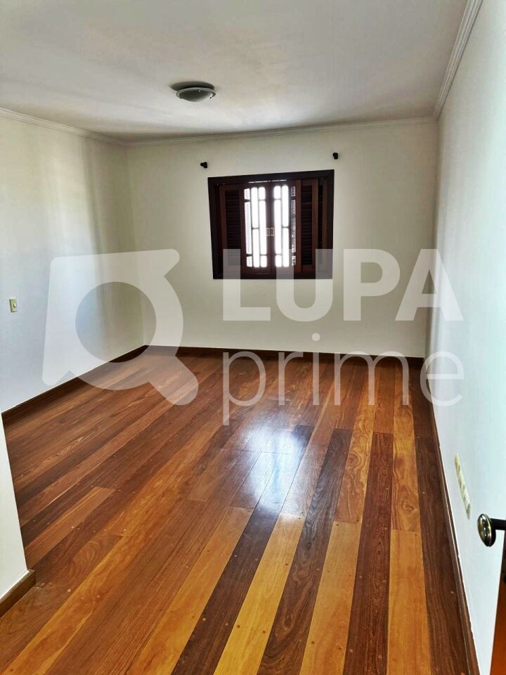 sobrado-venda-guarulhos-jardim-sao-ricardo-4dormitorios-3suites-4vagas-163m2-LM29367