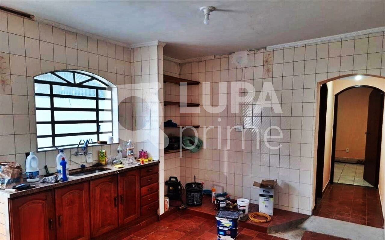 casa-terrea-venda-sao-paulo-vila-sabrina-3dormitorios-2vagas-120m2-LM29463