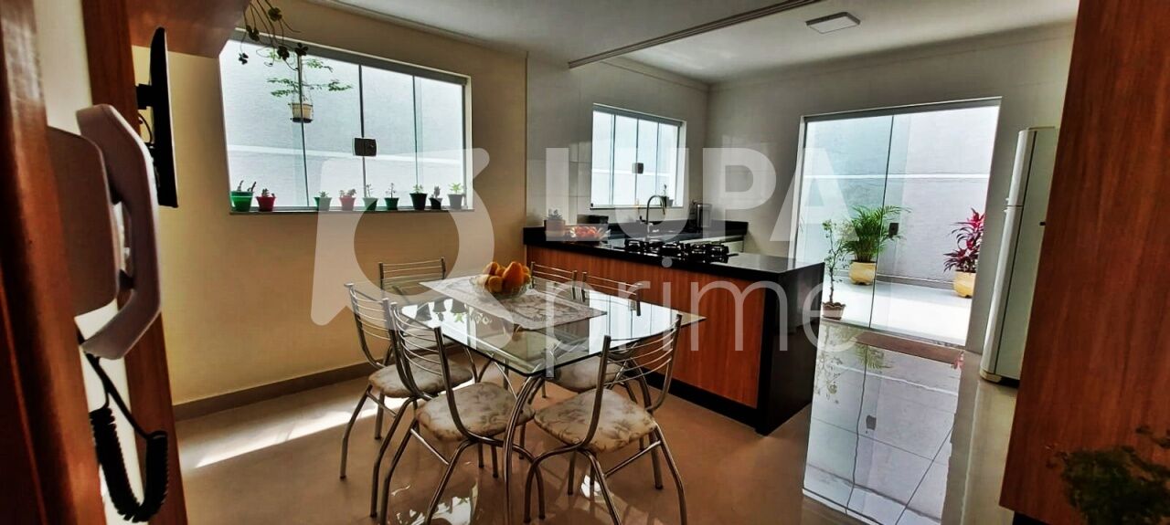 Casa, 3 quartos, 131 m² - Foto 7