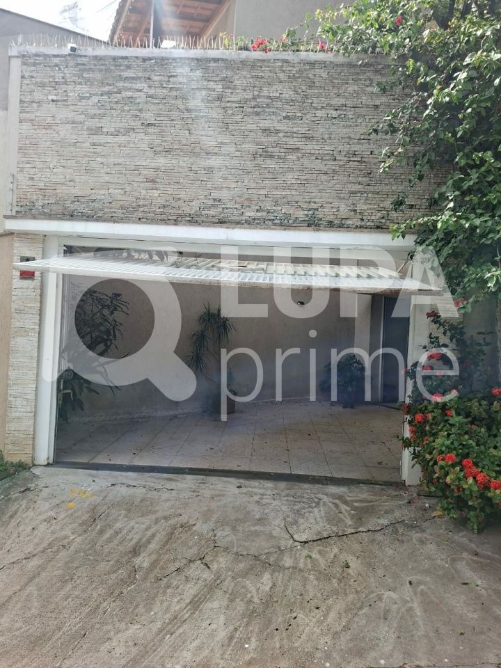 sobrado-venda-sao-paulo-agua-fria-3dormitorios-1suite-3vagas-230m2-LM29623