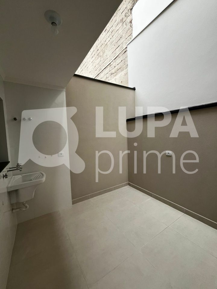 sobrado-venda-sao-paulo-vila-romero-3dormitorios-1suite-3vagas-140m2-LM29638