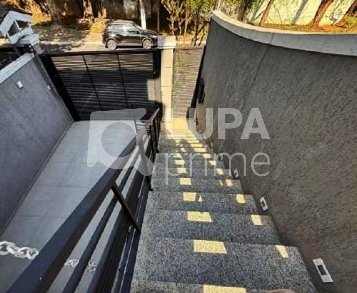 sobrado-venda-sao-paulo-agua-fria-4dormitorios-4suites-5vagas-300m2-LM29710