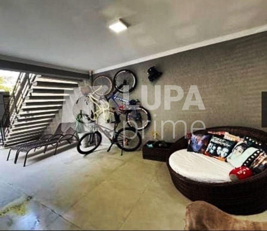 sobrado-venda-sao-paulo-agua-fria-4dormitorios-4suites-5vagas-300m2-LM29710